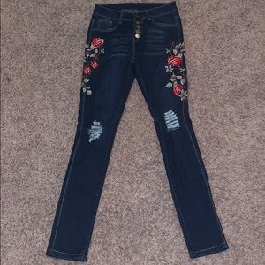 Skinny jeans, high rise